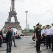 Alarm bombowy na wieży Eiffla