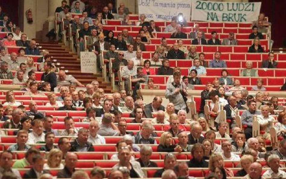 Skrzywdzeni przez państwo rosną w siłę