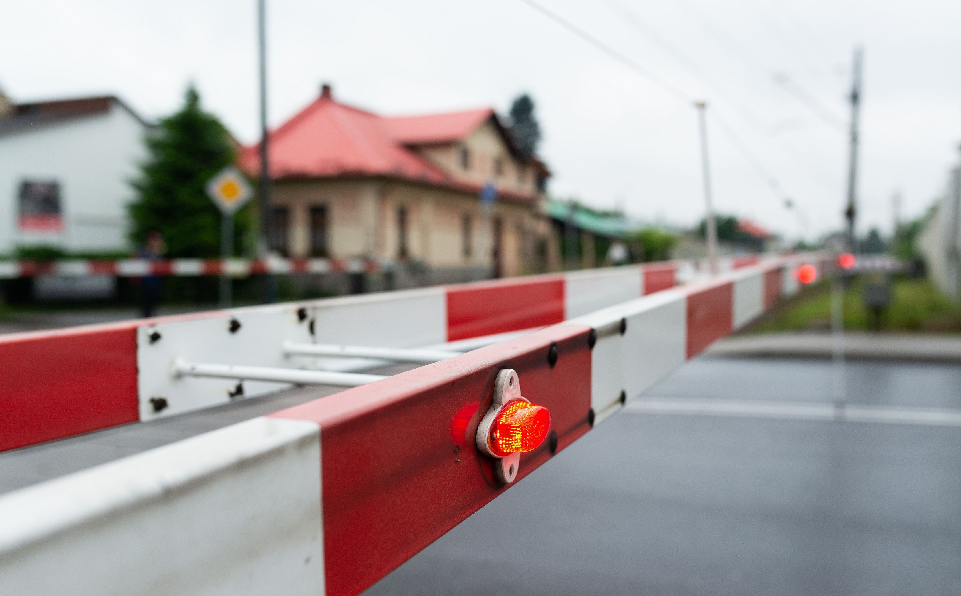 Ciszej wokół szlabanów kolejowych