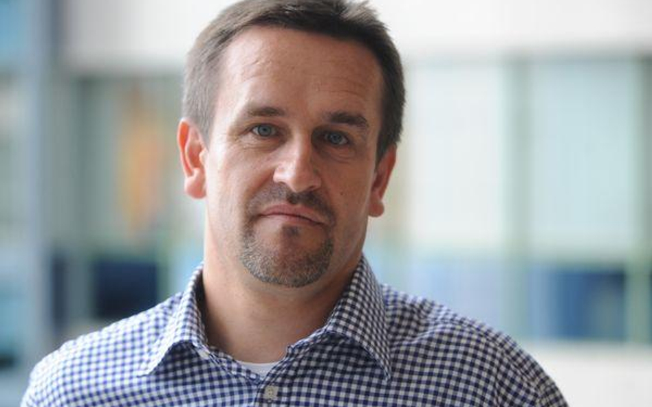 Krzysztof Izdebski, przez ostatnie lata diler rynku długu w PKO BP, Deutsche Banku i Commerzbanku, p