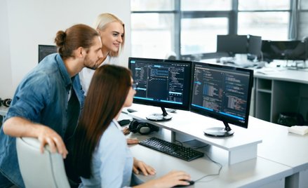 Płace w IT, czyli nie tylko politycy z imponującymi podwyżkami