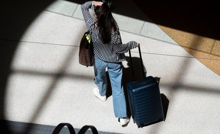 „TSA tray aesthetic” stał się symbolem zakończonych niedawno wakacji.