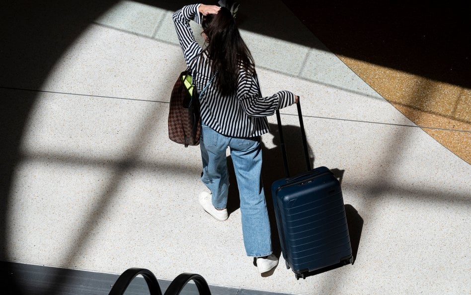 „TSA tray aesthetic” stał się symbolem zakończonych niedawno wakacji.