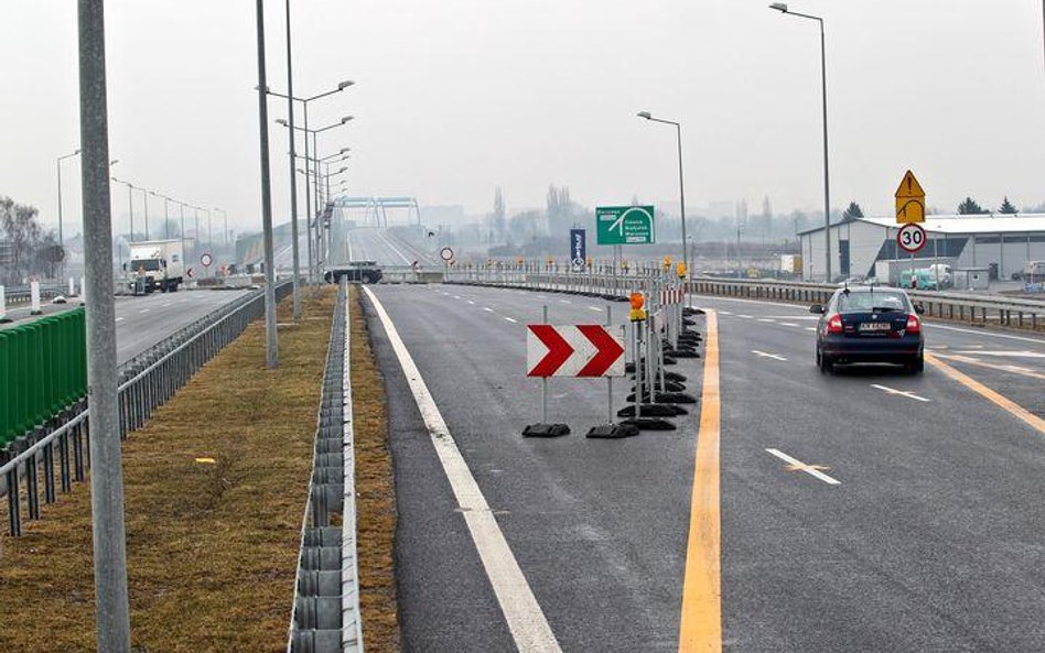 Do prezydent Warszawy i Cezarego Grabarczyka, ministra infrastruktury, w tym miesiącu trafiły pisma,