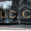 Znane marki perfumeryjne: Gucci, Hugo Boss, popularne brandy produktów do włosów Wella i Clairol ora
