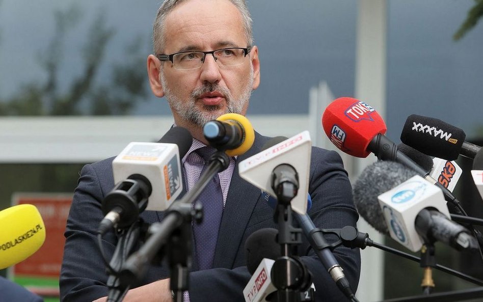 Niedzielski zapowiada obostrzenia w regionach najgorzej zaszczepionych