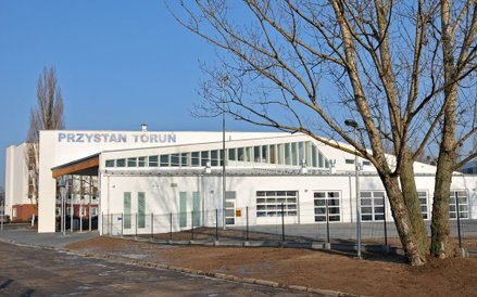 Nowa baza jest wyposażona w nowoczesny sprzęt treningowy.