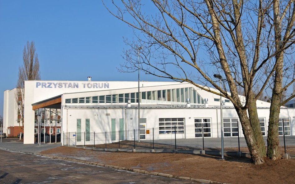 Nowa baza jest wyposażona w nowoczesny sprzęt treningowy.