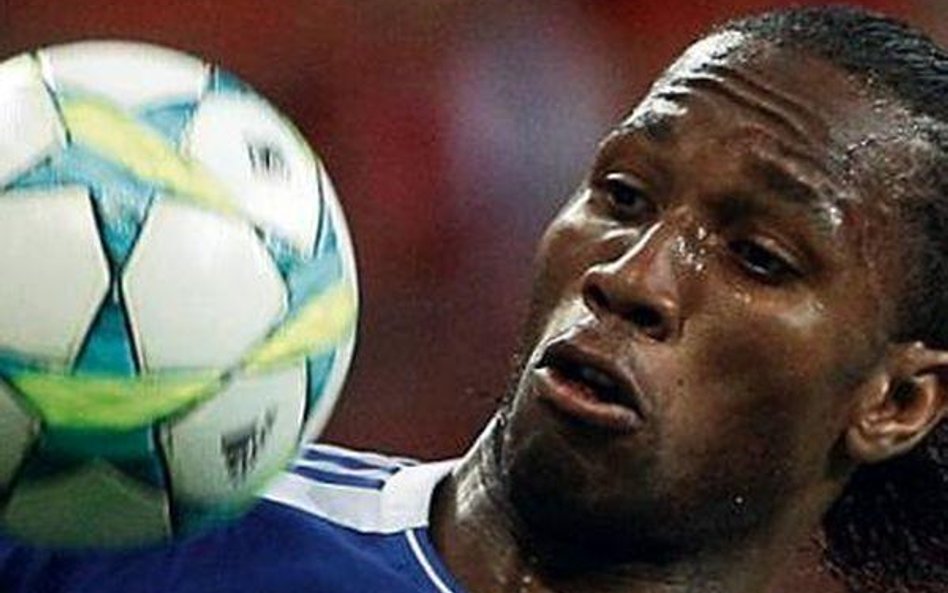 Didier Drogba, słoń z porcelany