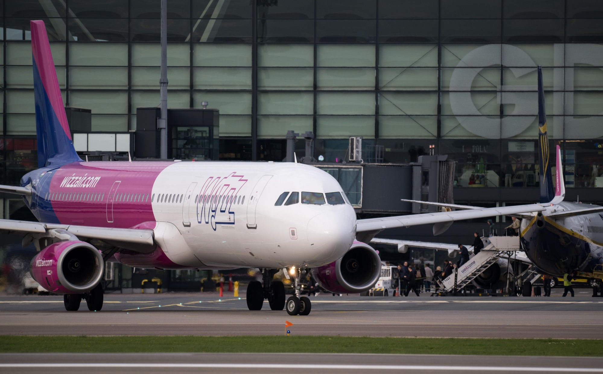 Wizz Air ogłasza trzy nowe trasy z Krakowa i Gdańska