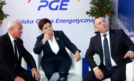 Minister Energii Krzysztof Tchórzewski, premier Beata Szydło i prezes PGE Henryk Baranowski