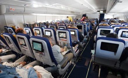 IATA: Pasażerowie chcą latać nowocześnie. Z pomocą smartfona i biometrii