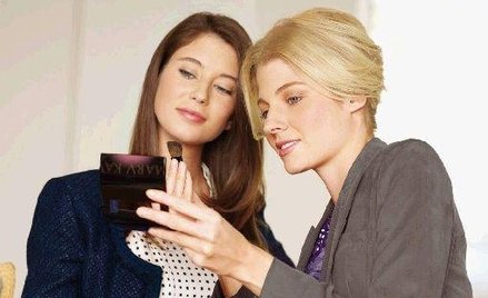 Kryzysowa szminka ?od znajomej