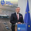 Prezes zarządu Portu Polska Filip Czernicki podczas konferencji prasowej tow. podpisaniu umowy na pr