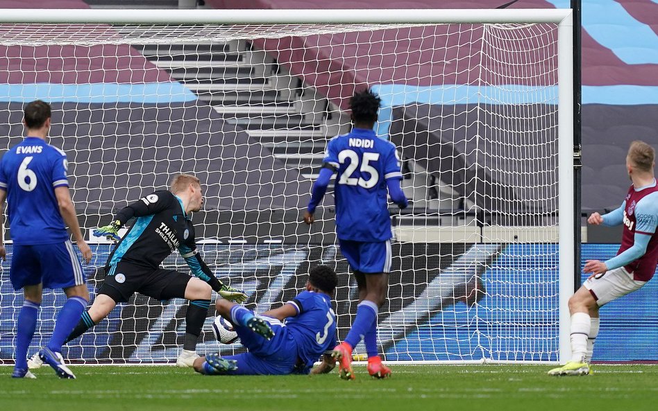 Futbol zagraniczny. Na Wembley wróci doping