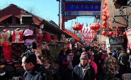 Polacy świętują, a Chińczycy idą na wielkie zakupy