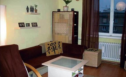 48-metrowe dwupokojowe mieszkanie przy rondzie Wiatraczna w budynku z cegły z 1957 roku kosztuje 360