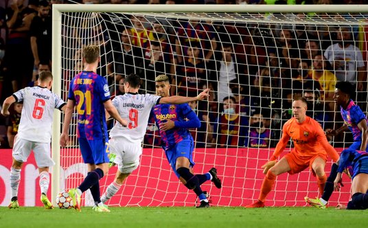 Pod koniec drugiej połowy Robert Lewandowski ustalił wynik spotkania