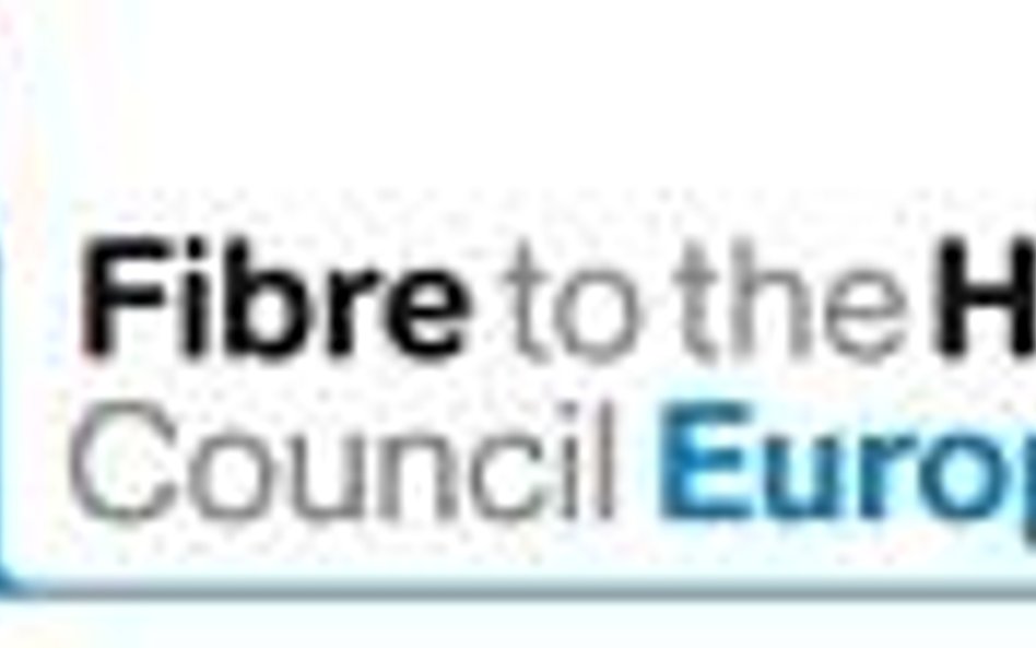 Polska słaba w światłodowach