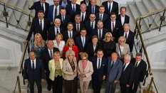 Mateusz Morawiecki i jego posłowie