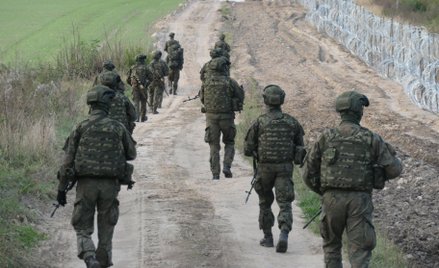 Żołnierze na granicy z Białorusią