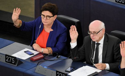 Europosłowie PiS Beata Szydło i Zdzisław Krasnodębski w Strasburgu