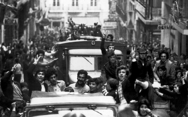 Po śmierci Salazara w 1970 r. jego reżim przetrwał jeszcze tylko cztery lata. Upadł w wyniku rewoluc