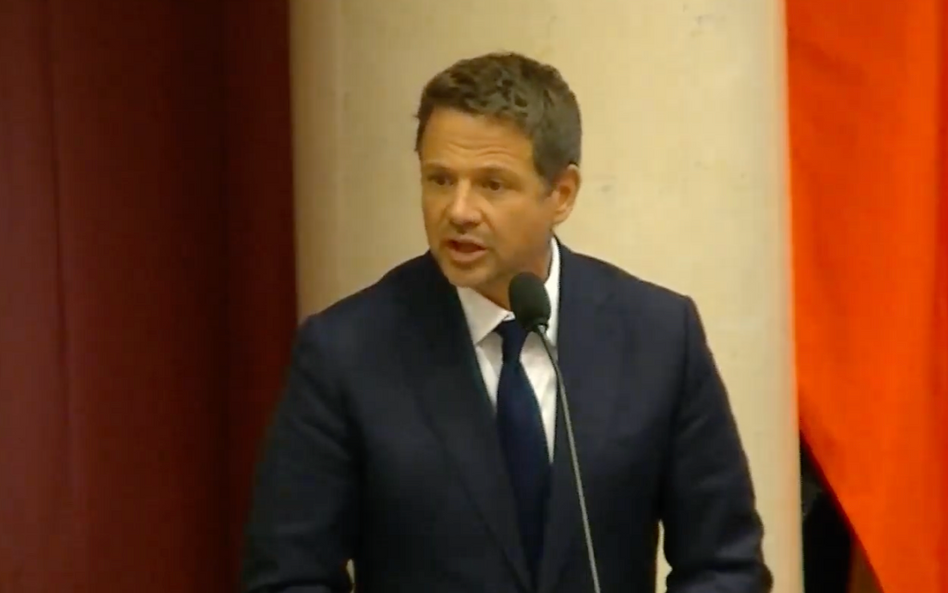 Prezydent Warszawy Rafał Trzaskowski jest przeciwny referendum w sprawie ograniczenia nocnej sprzeda