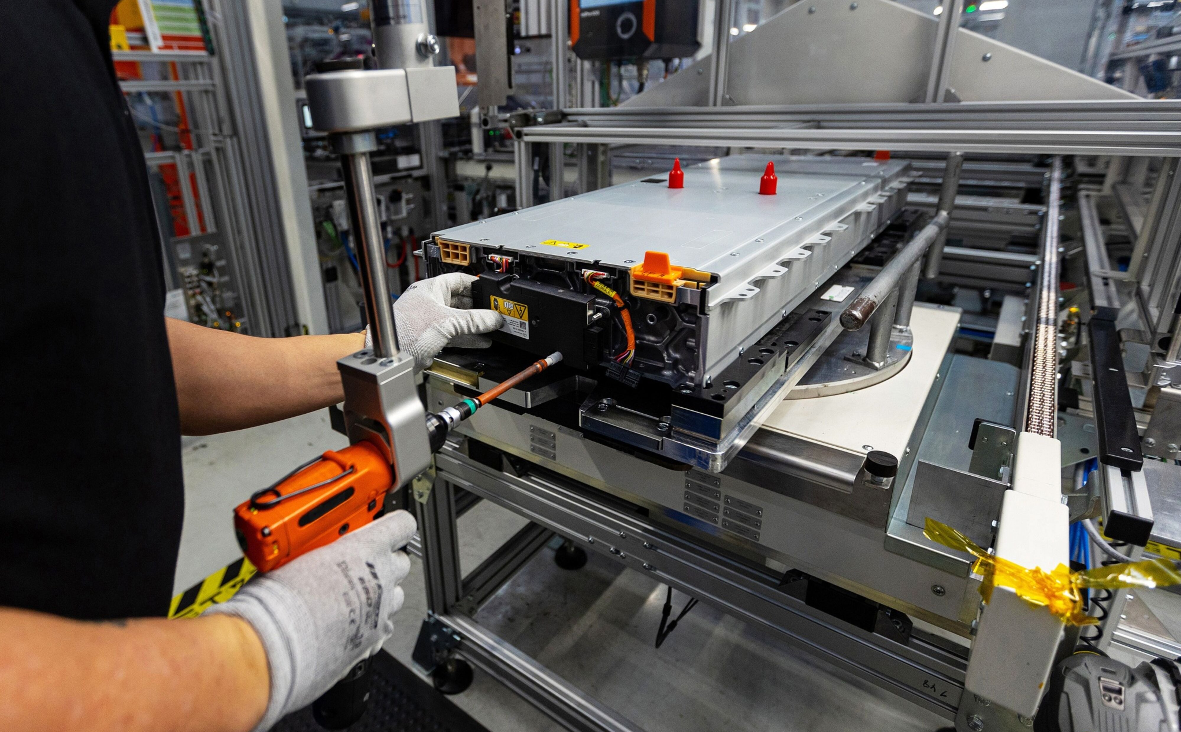 Produkcja przemysłowa w Niemczech spadła w sierpniu bardziej niż oczekiwano