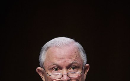 Prokurator generalny Stanów Zjednoczonych Jeff Sessions, podczas przesłuchania przed senacką komisją