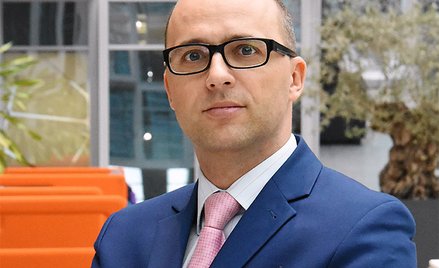 Michał Sztabler analityk, Noble Securites