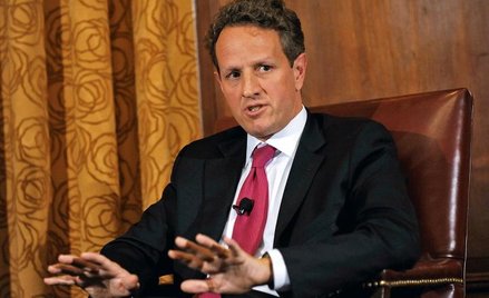 Timothy Geithner, sekretarz skarbu USA, bije na alarm i uważa, że poprzez lewarowanie należy zwiększ