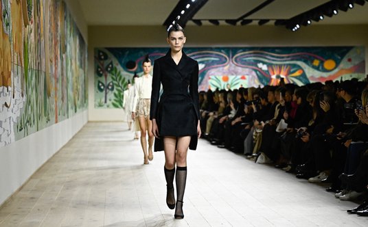 Pokaz marki Dior w czasie tegorocznego tygodnia mody w Paryżu.