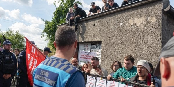 Kościół sprzedał osiedle za 421 mln zł. Watykan miał dostać informacje o kilku altanach