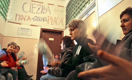 W szpitalu psychiatrycznym w Jarosławiu pielęgniarki rozpoczęły okupację. Siedzą przed biurem dyrekt