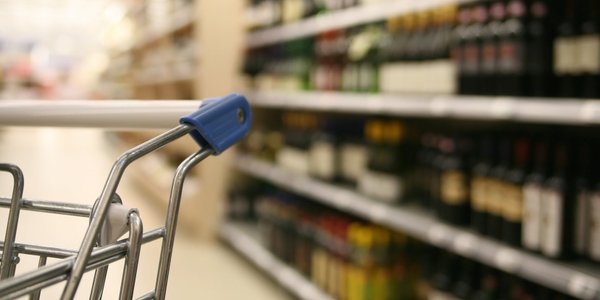 Piwna oranżada 0 proc., czyli jak reklamować piwo bez jego reklamowania