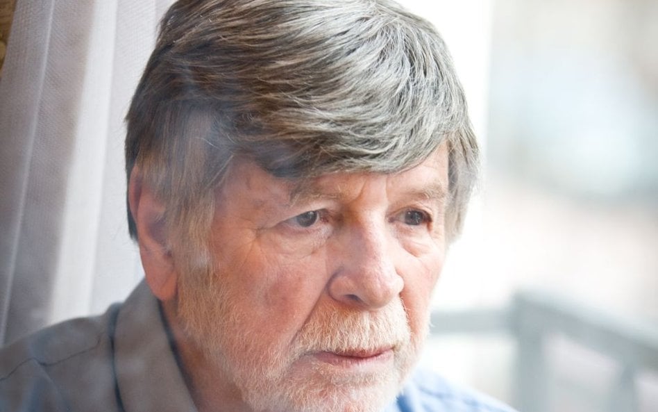 Szewach Weiss