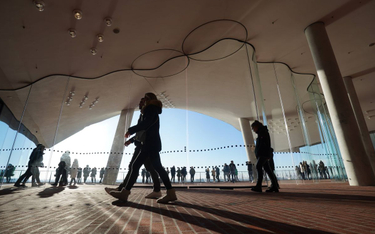 Wejście na taras widowkowy Elbphilharmonie jest darmowe od momentu otwarcia obiektu i takie pozostan