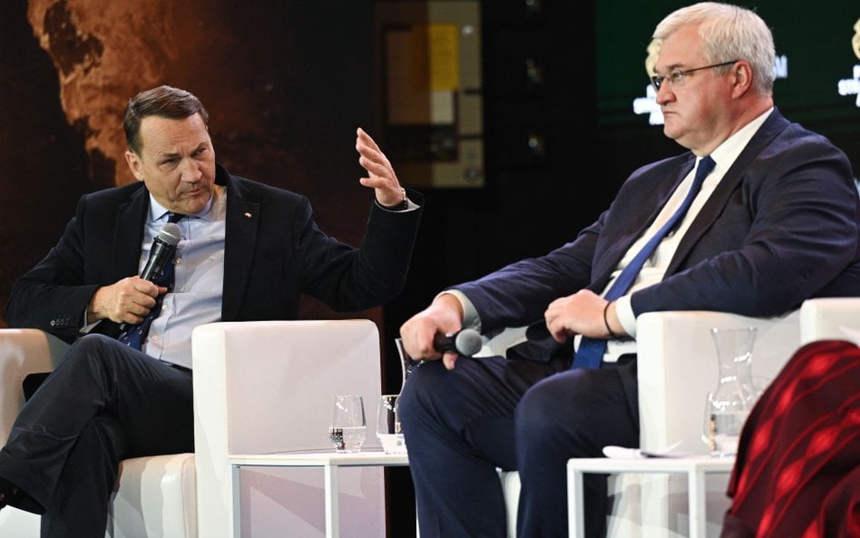 Radosław Sikorski  i  Andrij Sybiha  podczas 5. edycji PISM Strategic Ark w Warszawie, 12 maja 2026