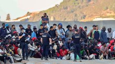 Hiszpańskie służby w stanie gotowości. Wśród migrantów mogą ukrywać się radykałowie