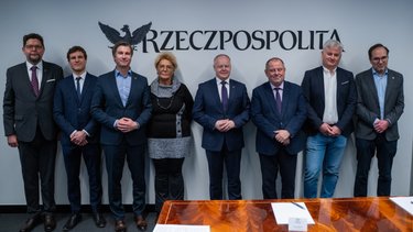 zdjęcie Relacja z debaty Sztuczna inteligencja w nauce