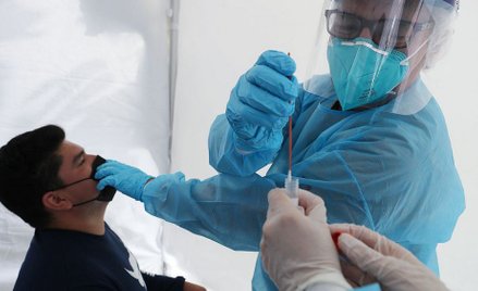 WHO: Rekord liczby nowych zakażeń. Najwięcej zgonów od maja