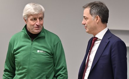 – Nie niszczcie miasta – apelował premier Belgii Alexander De Croo (z prawej)