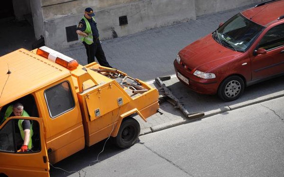 Trzeba płacić nawet za niesłusznie usunięte auto