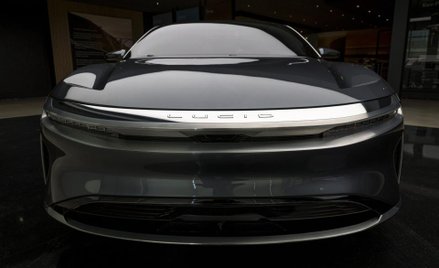 Pierwsze dostawy do klientów