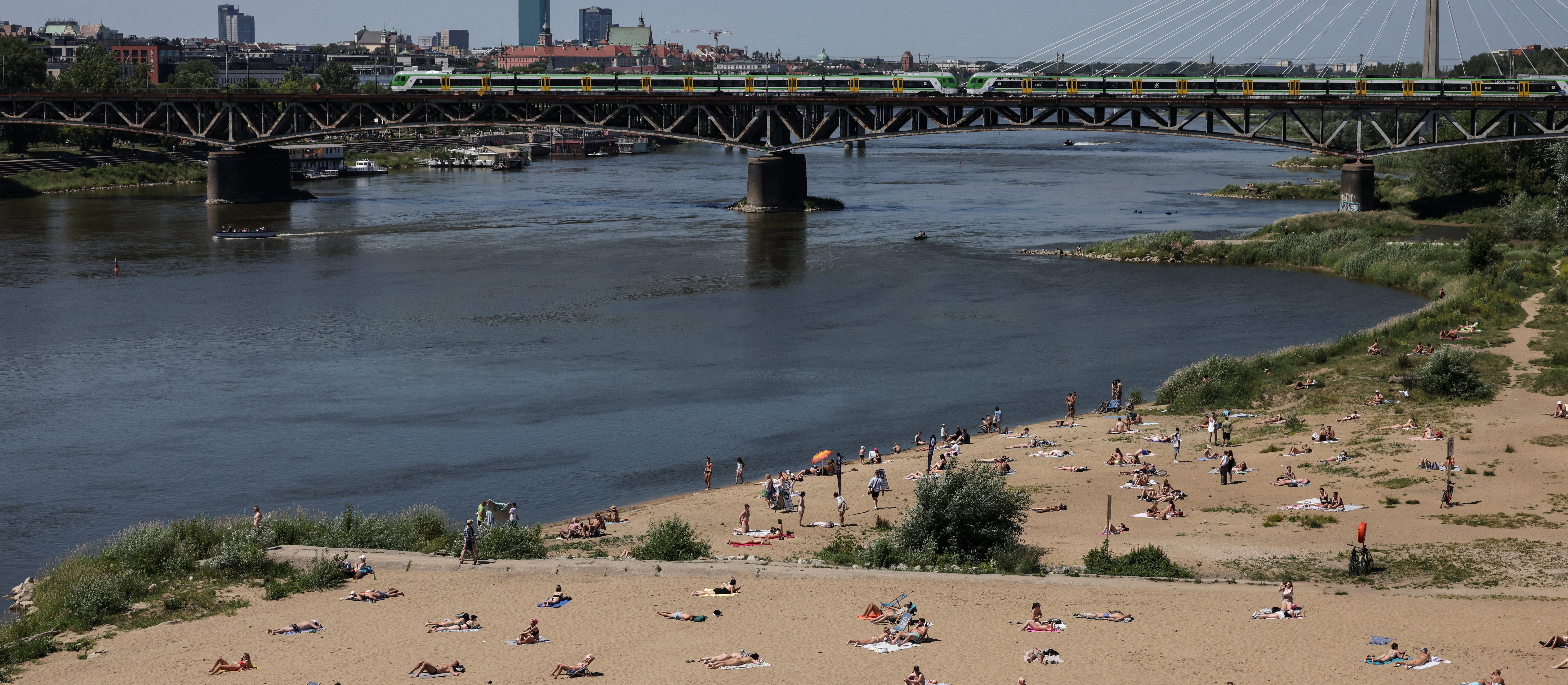 Upały wystawią energetykę na próbę. PSE zapewniają: prądu nie zabraknie