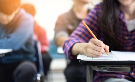 Rekrutacja do szkół średnich: laureat a finalista konkursu. Rodzice ucznia idą do sądu