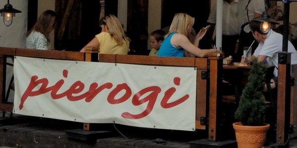 Skarbówka w pierogarni i 500 zł mandatu za butelkę wody. Szef KAS reaguje na falę krytyki