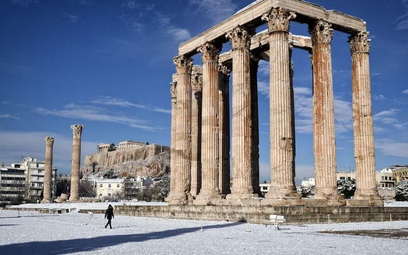 Atak zimy paraliżuje grecki transport