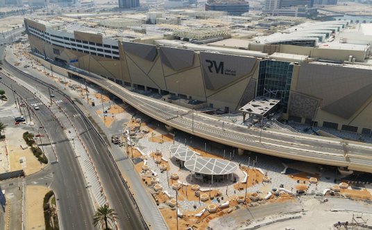 Nowo otwarty snowpark mieści sie w centrum handlowo-rozrywkowym Reem Mall